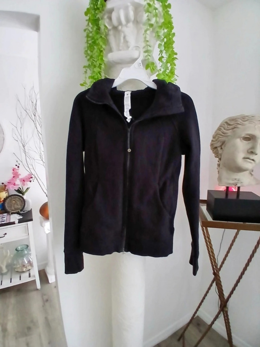 lululemon Scuba Hoodie III Black Zip Front Hoodie Size 6
